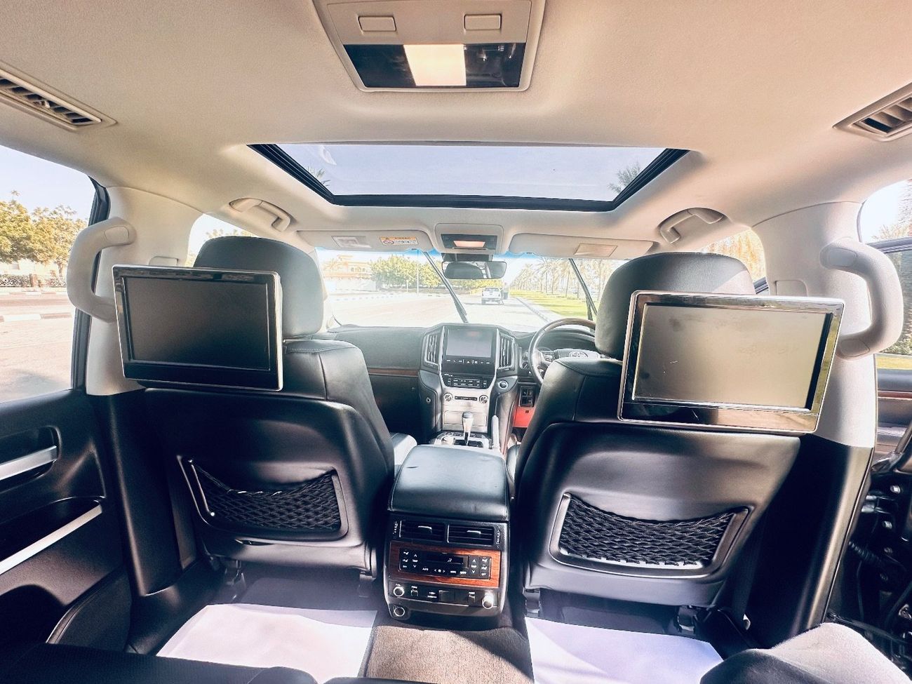 تويوتا لاند كروزر Sahara 2016 Model RHD Diesel Engine Full Option