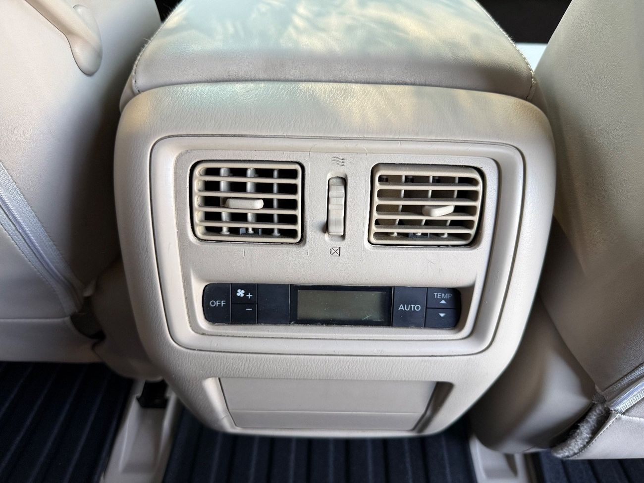 نيسان باثفايندر SE Base 3.5L