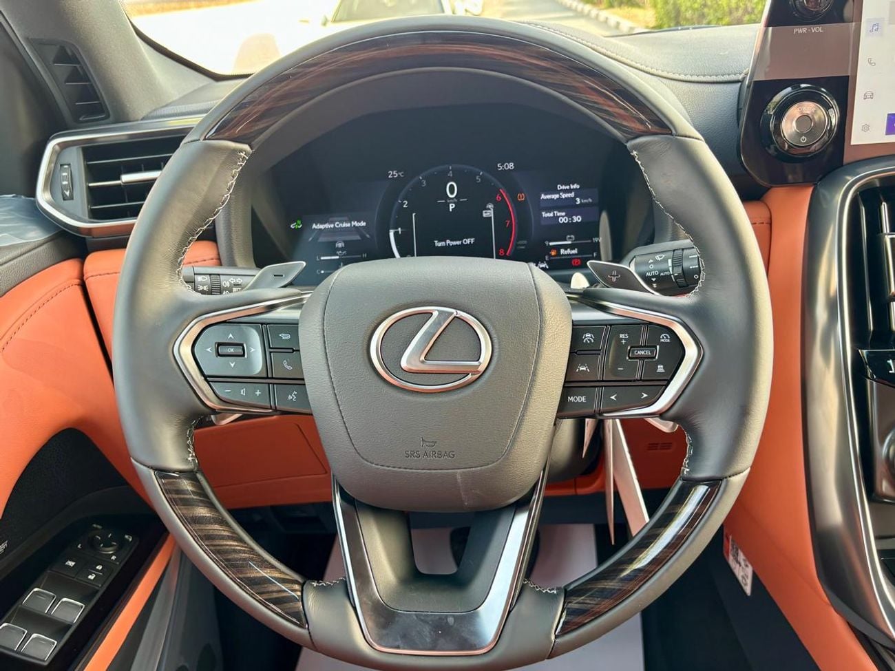 Lexus LX700h VIP