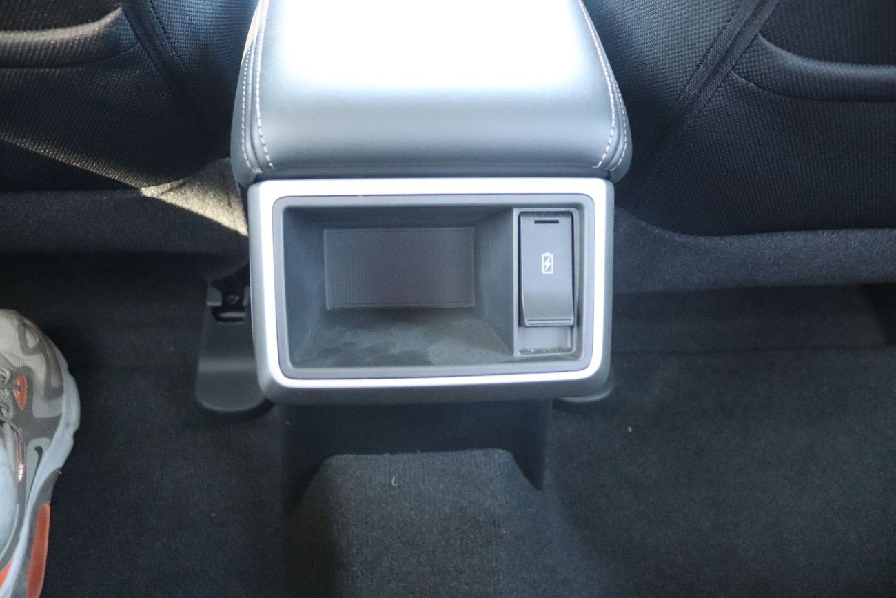 Mitsubishi L200 2.4L SPORTERO, AUTOMATIC, PUSH START, ALLOY WHEELS, MODEL 2023