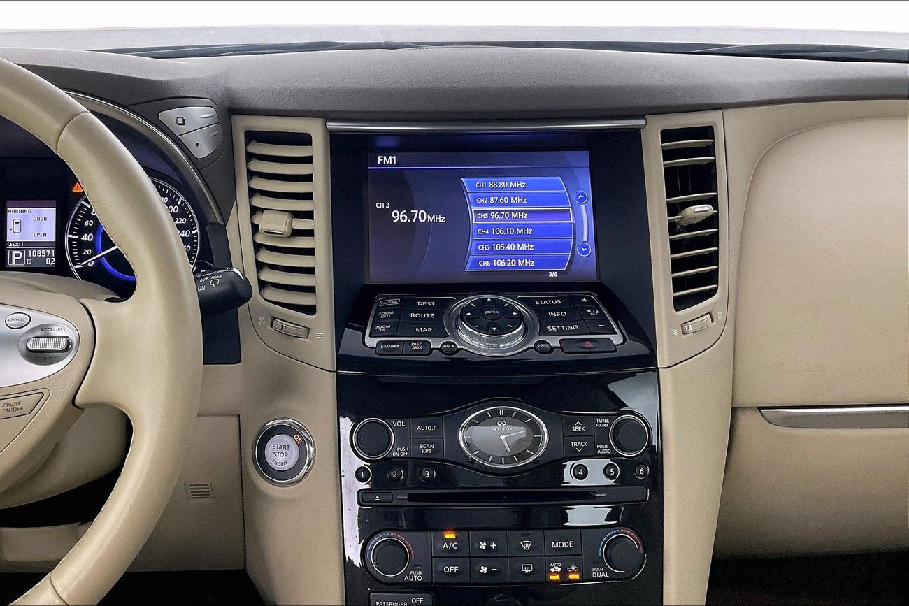 Infiniti QX70 Luxury / Luxe Sensory | Guaranteed Warranty | 0 Down Payment