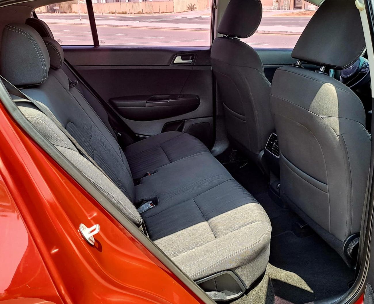 كيا سبورتيج Mid 2.0L 730x48-Monthly l GCC l Cruise, Camera, GPS l Accident Free