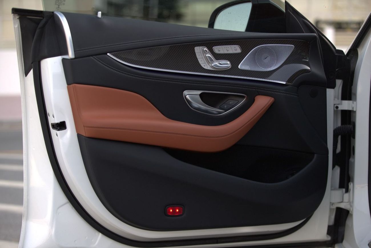 Mercedes-Benz AMG GT 43 PREMIUM +