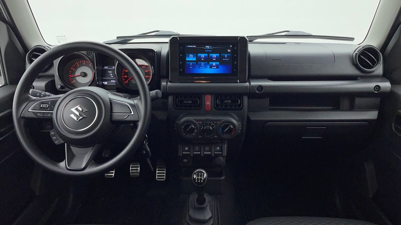 سوزوكي جيمني GL M/T 1.5 | بدون دفعة مقدمة | اختبار القيادة في المنزل