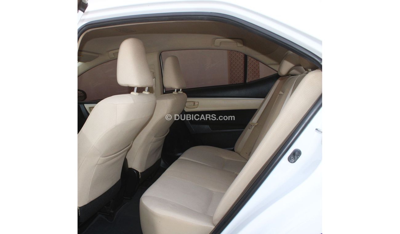 Toyota Corolla SE TOYOTA COROLLA 2019 WHITE 1.6 GCC EXCELLENT CONDITION WITHOUT ACCIDENT