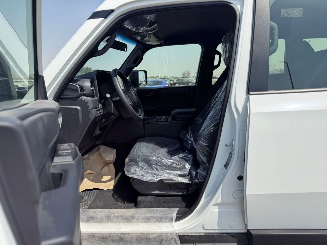 Toyota Prado TOYOTA PRADO 2024 2.8L 2024 GCC BASIC DIESEL