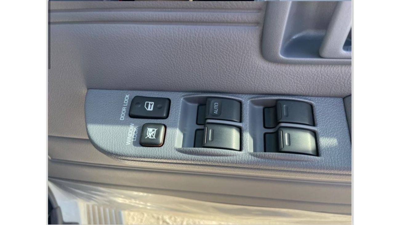 Toyota Land Cruiser 70 TOYOTA LAND CRUISER LC76 RHD NEW SHAPE 4.2 L 2024