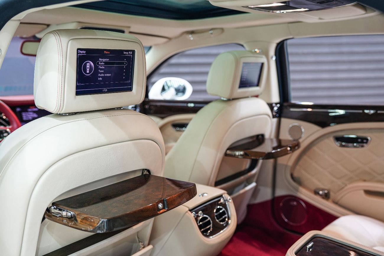 Bentley Mulsanne Mulliner, Rear Entertainment Package, Naim Premium Sound System, GCC Spec!!