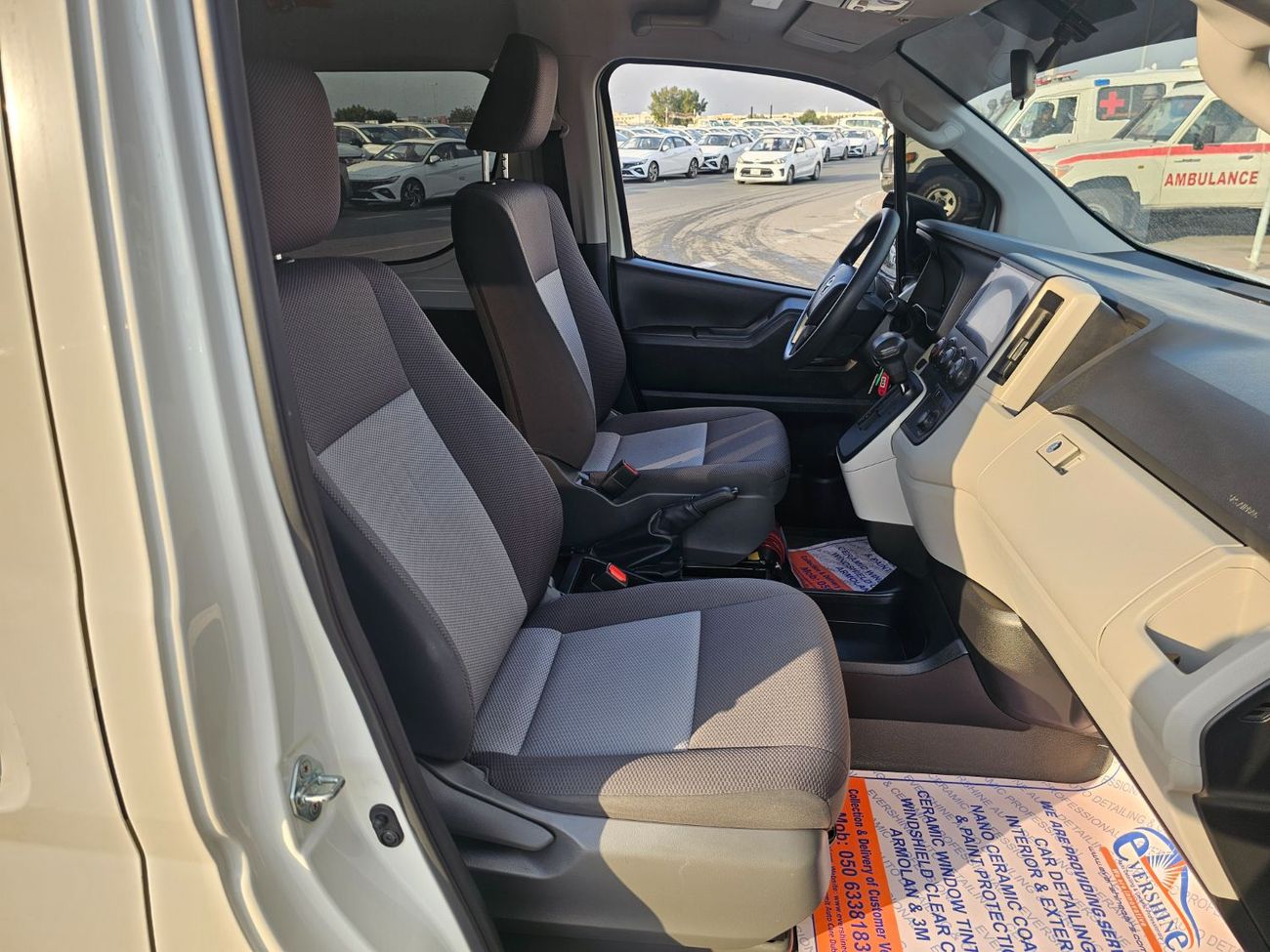 Toyota Hiace Commuter Highroof-3.5L-LHD-2WD-Side Glass-13 Seats- 4 Doors-Petrol-Automatic