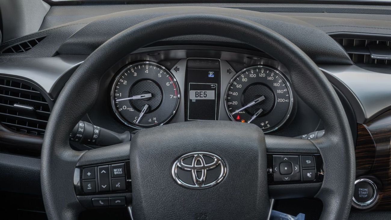تويوتا هيلوكس TOYOTA HILUX 2.7 AT HIGH -2026YM