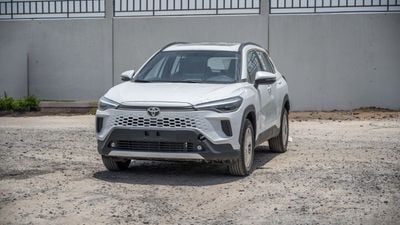 تويوتا كورولا كروس TOYOTA COROLLA CROSS 1.8 HIGH -2025YM