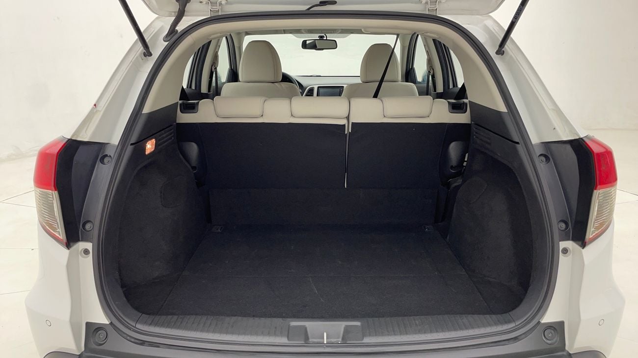 هوندا HRV LX 1.8 | بدون دفعة مقدمة | اختبار القيادة في المنزل