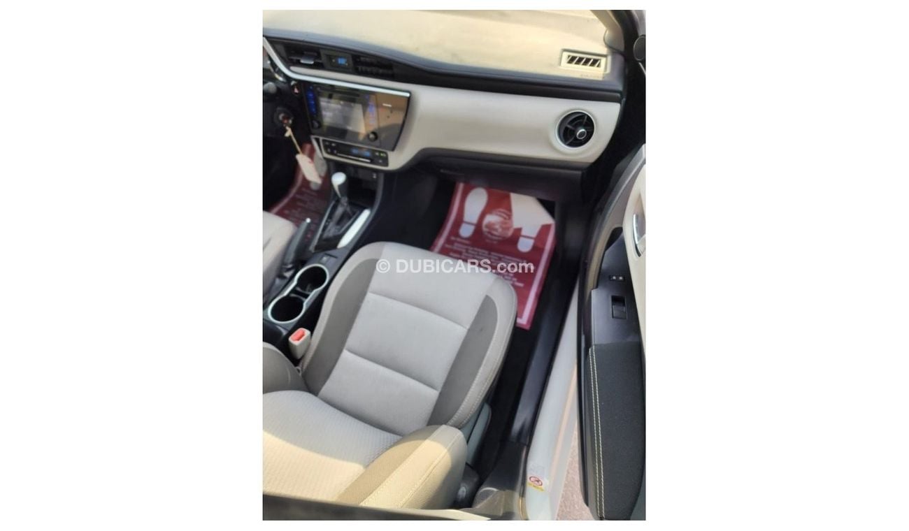 تويوتا كورولا SE