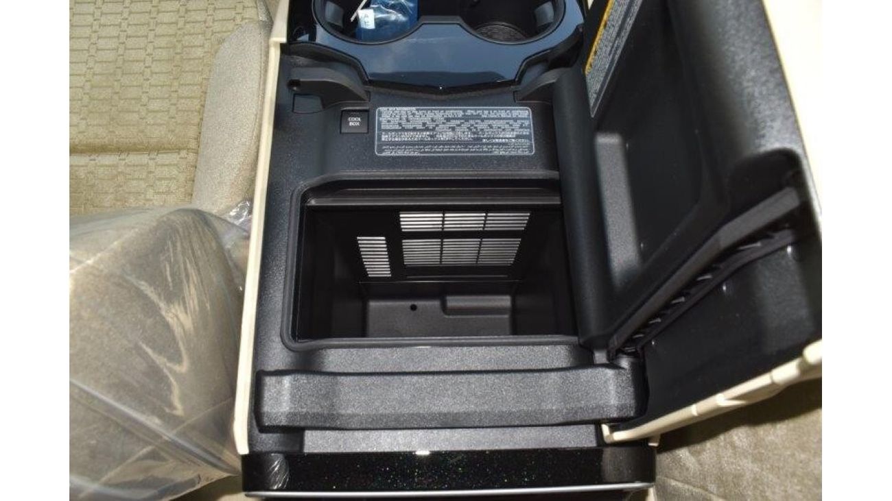 Toyota Land Cruiser 300 GXR 3.3L Diesel