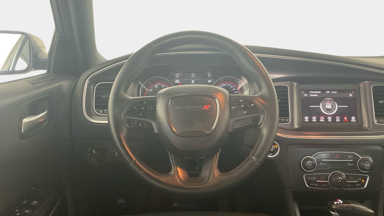 دودج تشارجر SXT / SE | upto AED 20,000 Ramadan Discount | شامل الضمان | 0 ﺪﻔﻋﺓ ﺃﻮﻟﻯ