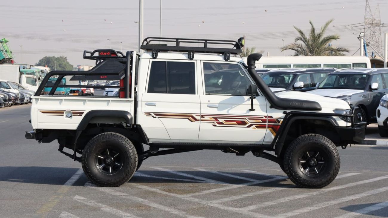 Toyota Land Cruiser Pick Up Double Cabin 4.5L 2014 TOYOTA LAND CRUISER DOULE CABIN