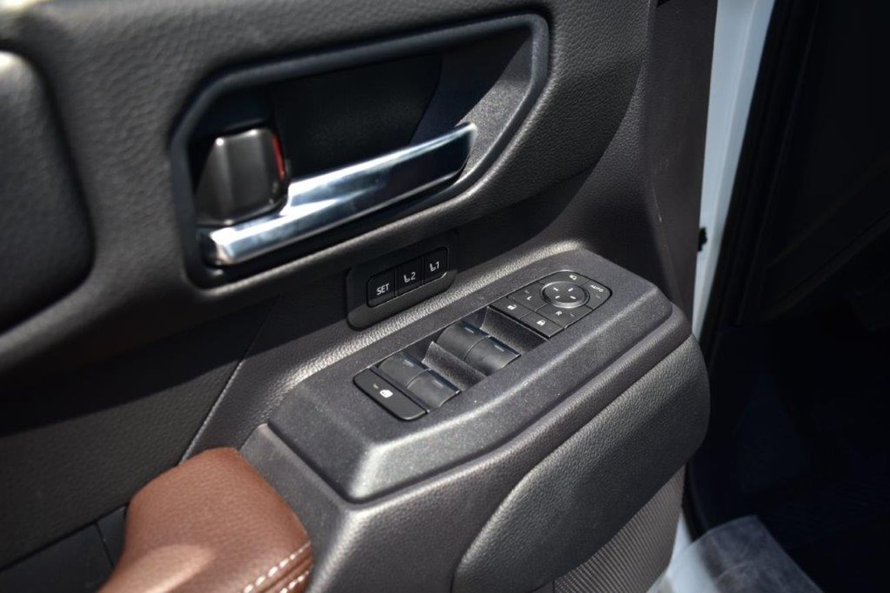 Toyota Prado VXR 2.4T 2025 MODEL TOYOTA PRADO LUXURY 2.4L PETROL 4WD 7 SEAT AUTOMATIC – EURO 4(ONLY FOR EXPORT)