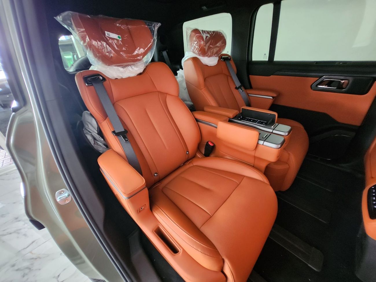 ROX 01 VIP 1.5L-4CYL TURBO ENGINE 350 KW DUAL MOTOR VIP 10 YRS WARRANTY