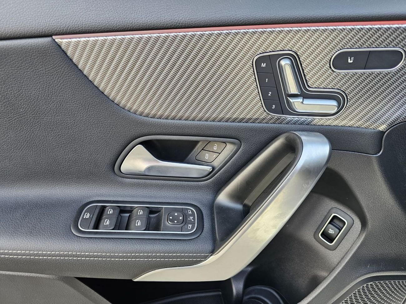 مرسيدس بنز A 220