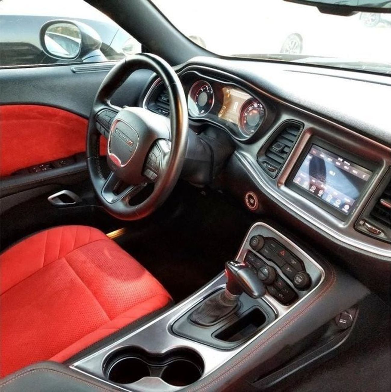 دودج تشالينجر R/T بلس شايكر