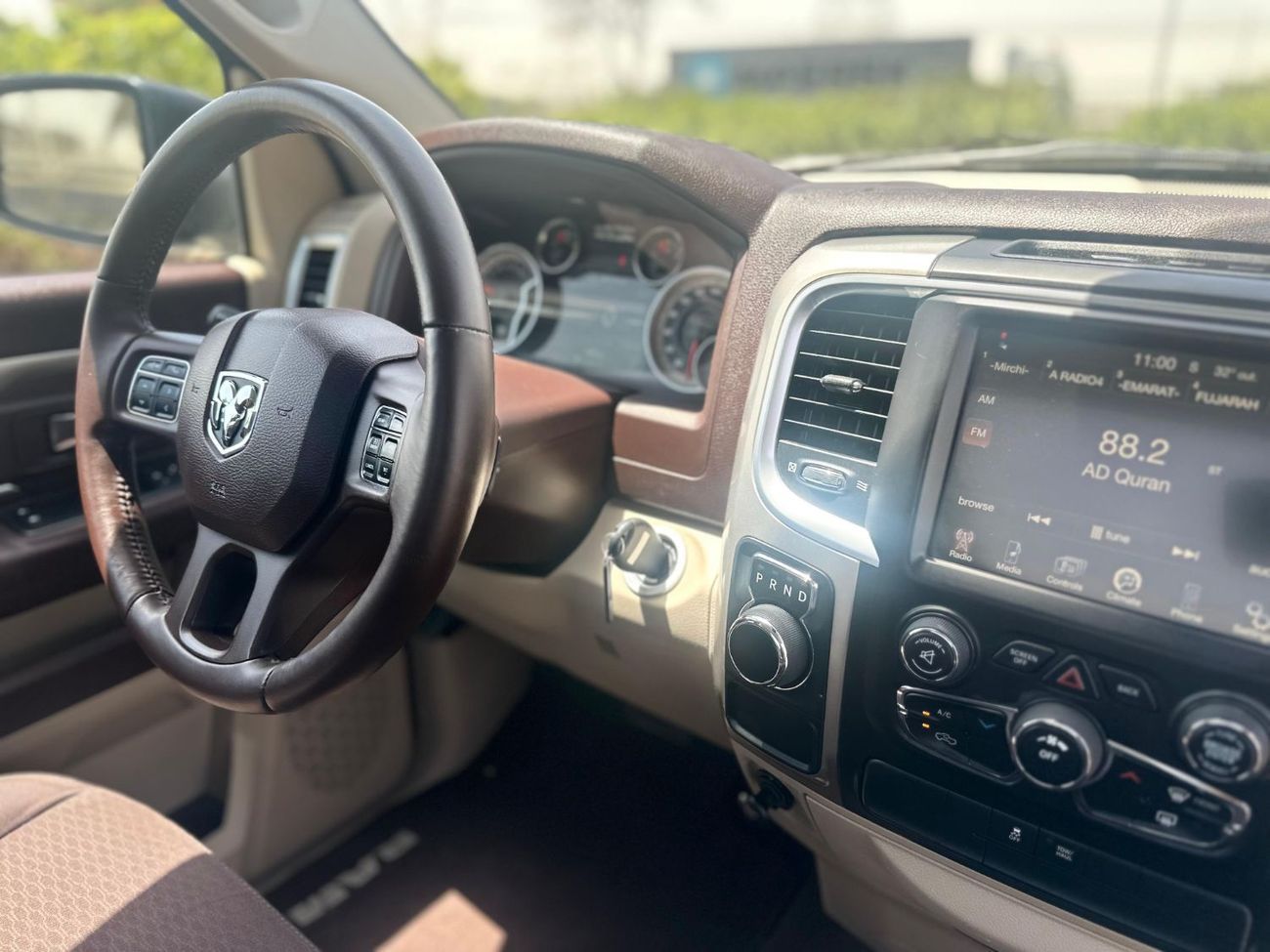 رام 1500 DODGE RAM SLT ,GCC ,V8 , MINT CONDITION