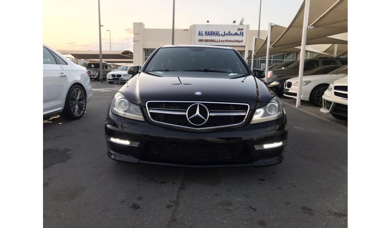 مرسيدس بنز C 250 مرسيدس C250 موديل 2013  كت 63 السياره حاله ممتازه من الداخل والخارج