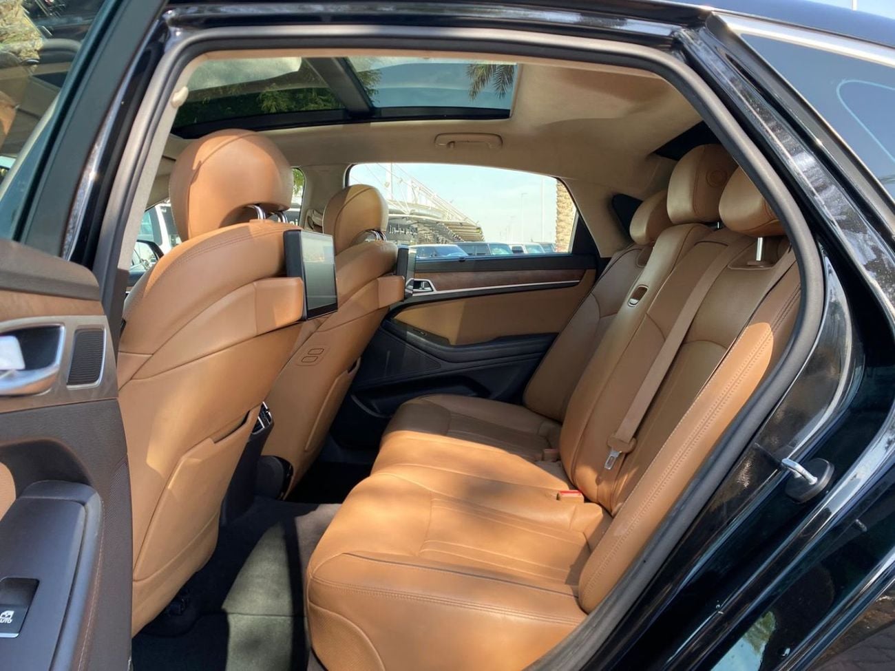 جينيسس G80 GCC // V8 5.0 L