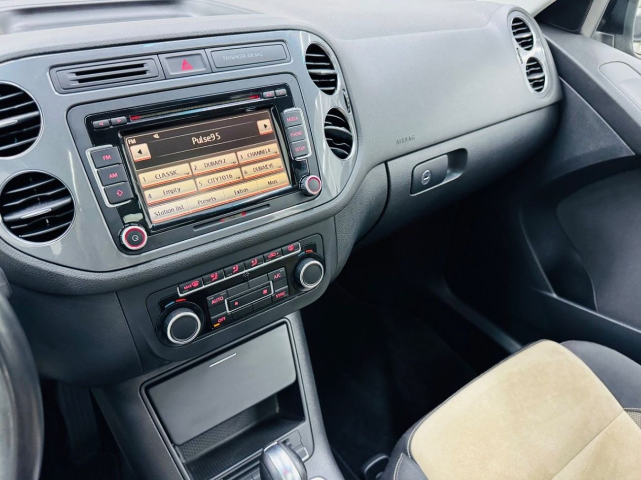 Volkswagen Tiguan SE 2.0L