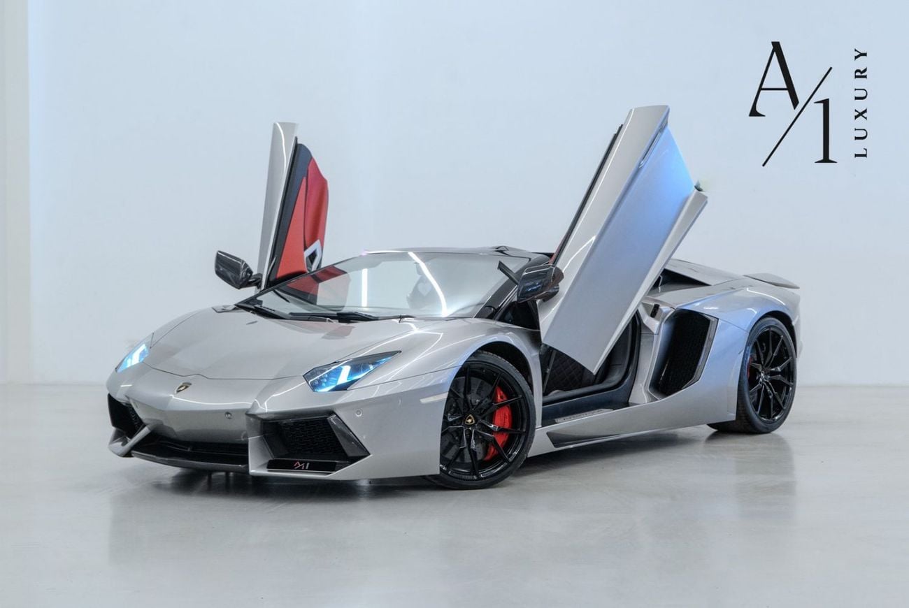 Lamborghini Aventador 2015 Lamborghini Aventador Roadster, Excellent Condition, Fully Loaded, GCC Spec