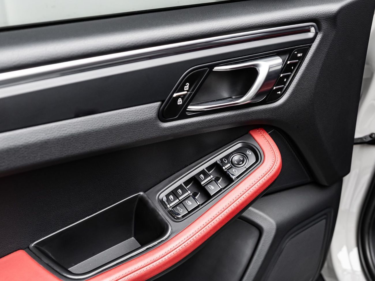 بورش ماكان Std 2.0L (252 HP)