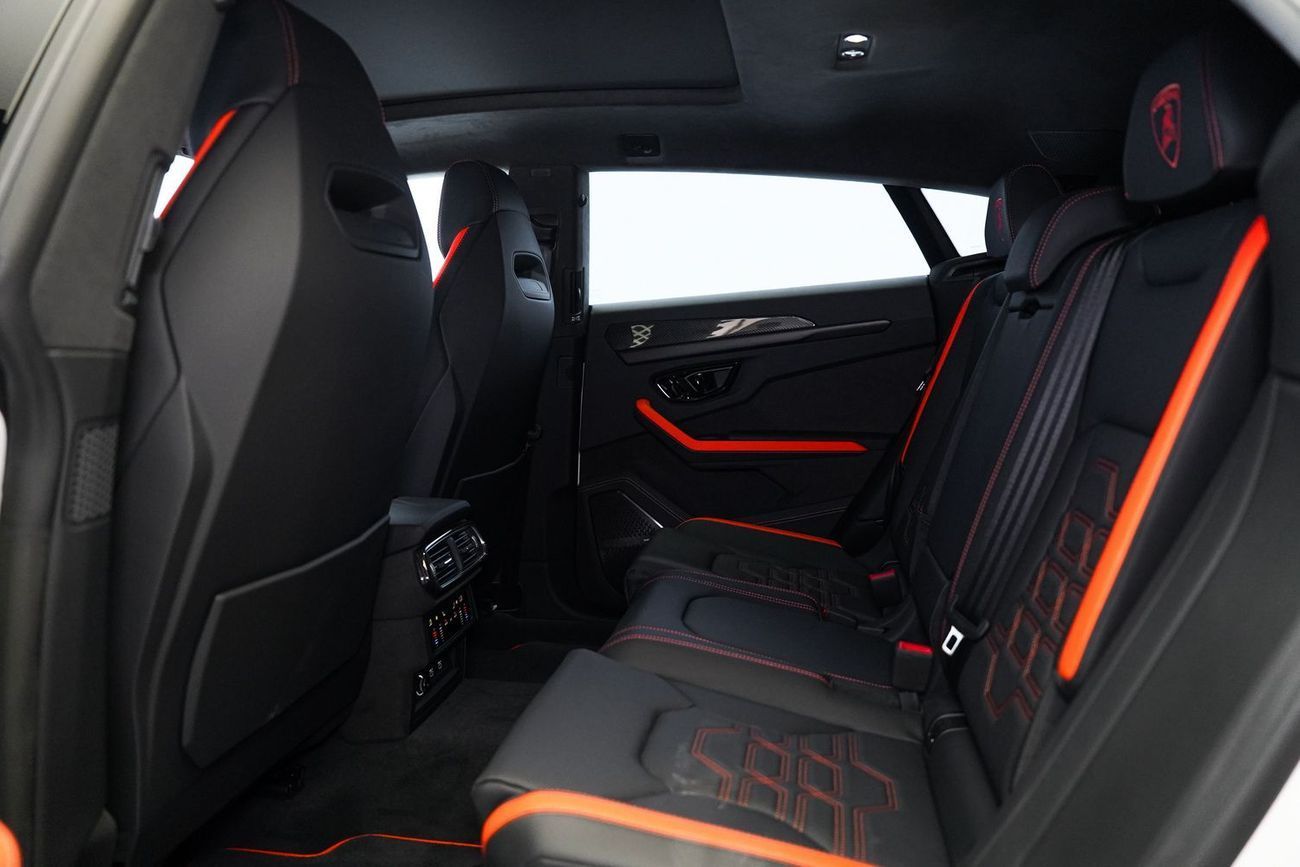 لامبورغيني اوروس STD 4.0T V8