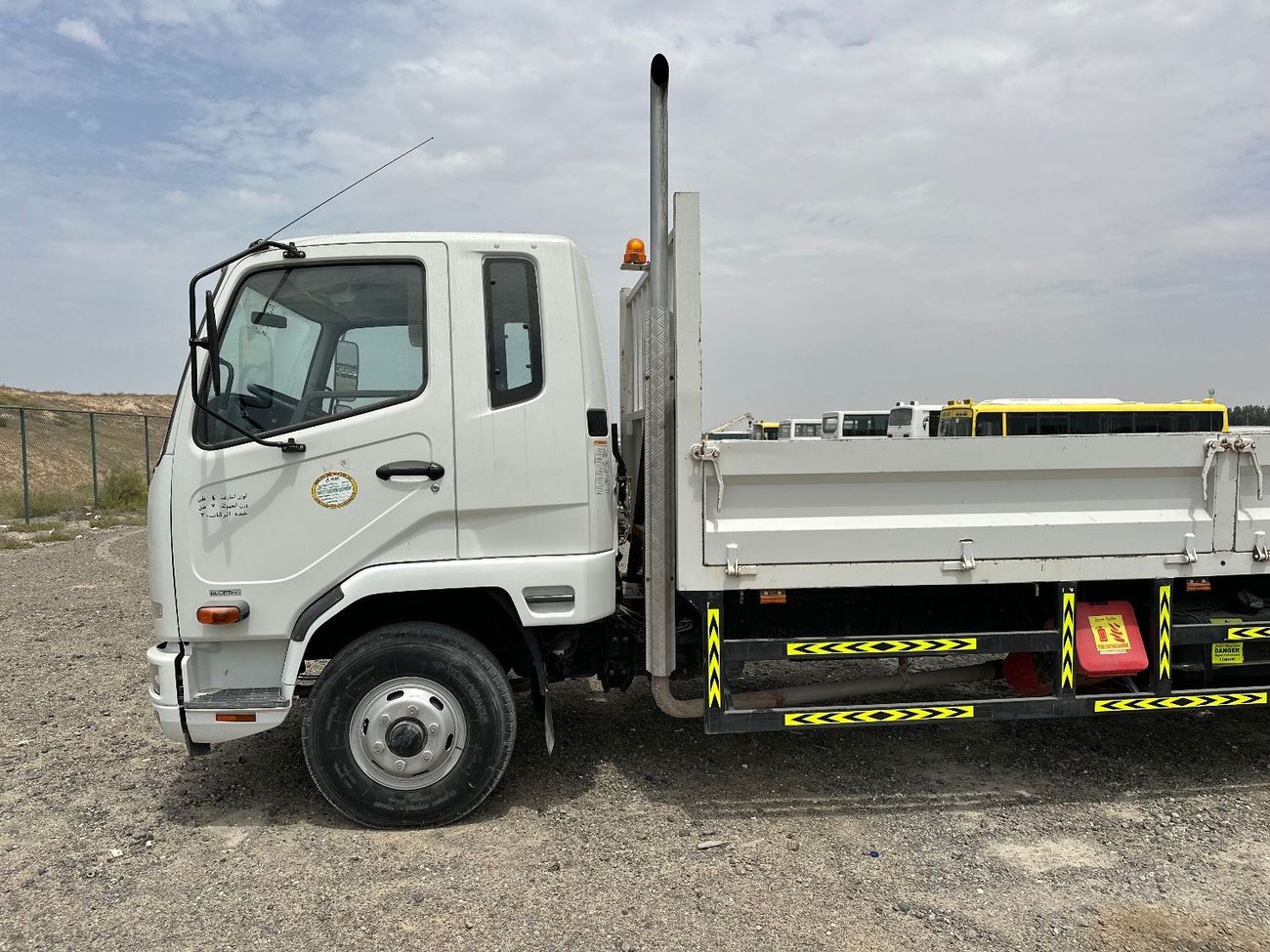 Mitsubishi Fuso Canter GCC VERY CLEAN