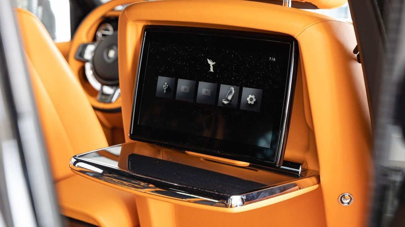 رولز رويس كولينان Rolls Royce Cullinan Black Badge - Duality Seats - VIP Seat - Starlight - 2025