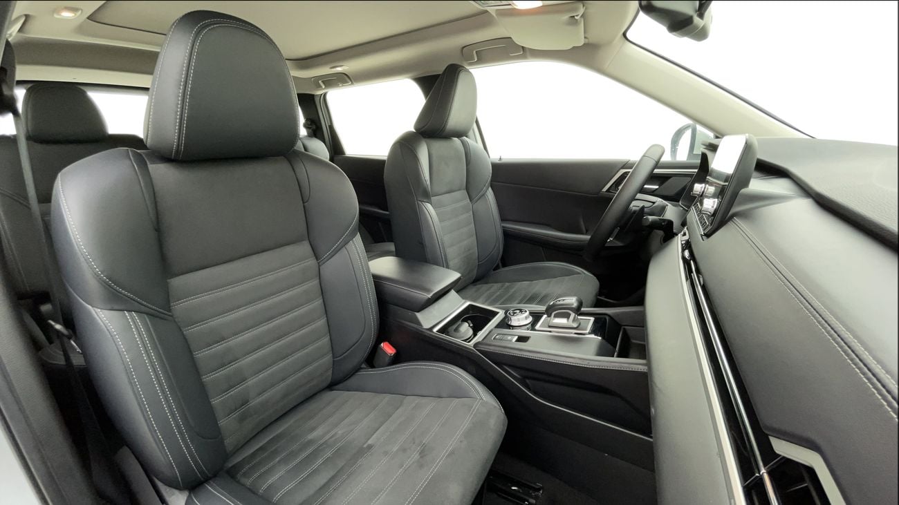 ميتسوبيشي آوتلاندر 2024 H/L+ SYN LEATHER | AED 1504/Month | 20% DP | 30 Day Return | Warranty | Service History