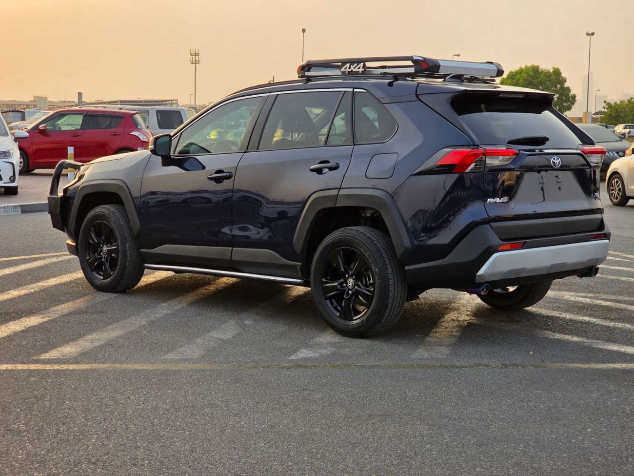 Toyota RAV4 2023 Model Sunroof , Push button , leather seats and trunk automatic