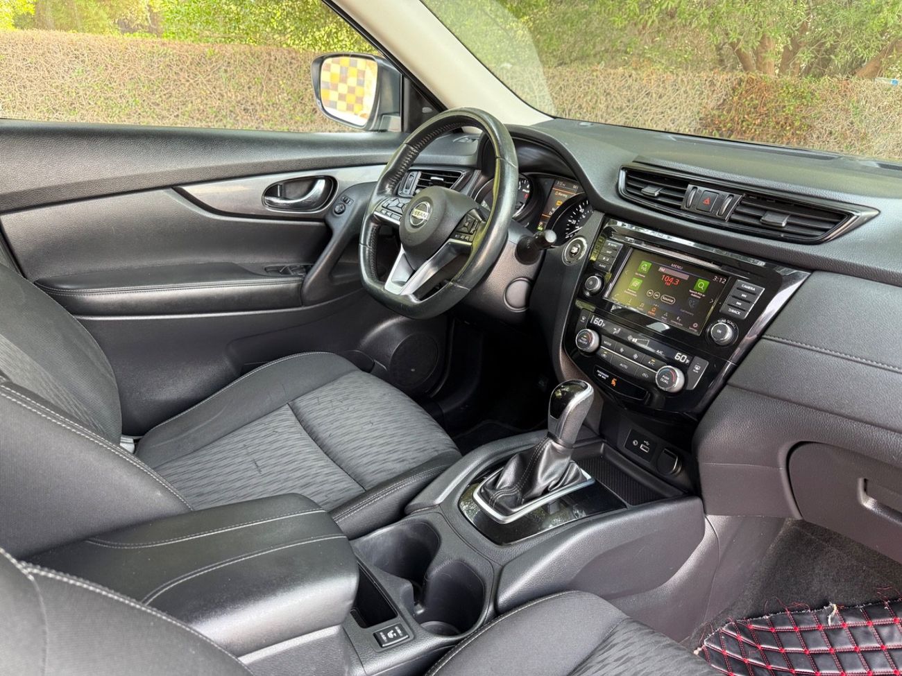 نيسان روج Nissan Rogue 2018 SV V4 Full automatic