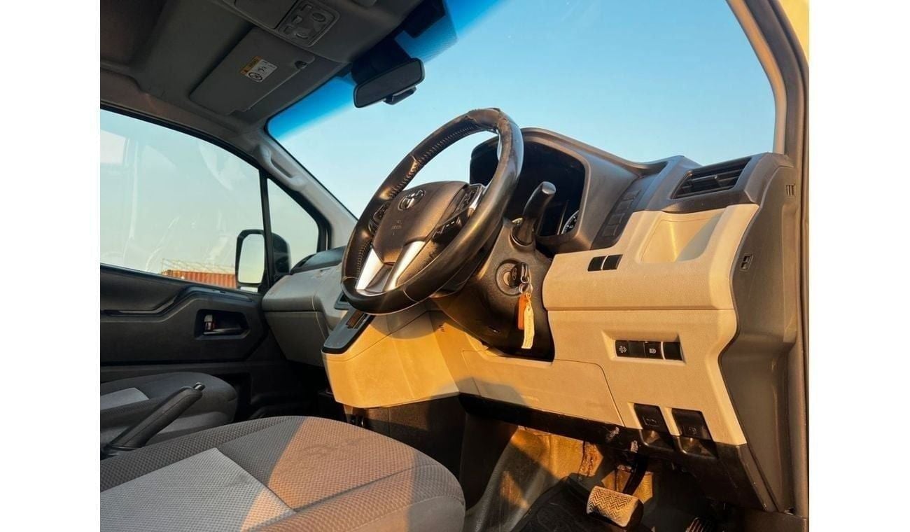 Toyota Hiace DLS - STD ROOF Diesel 2.8 Liter Right Hand Drive Automatic Gear