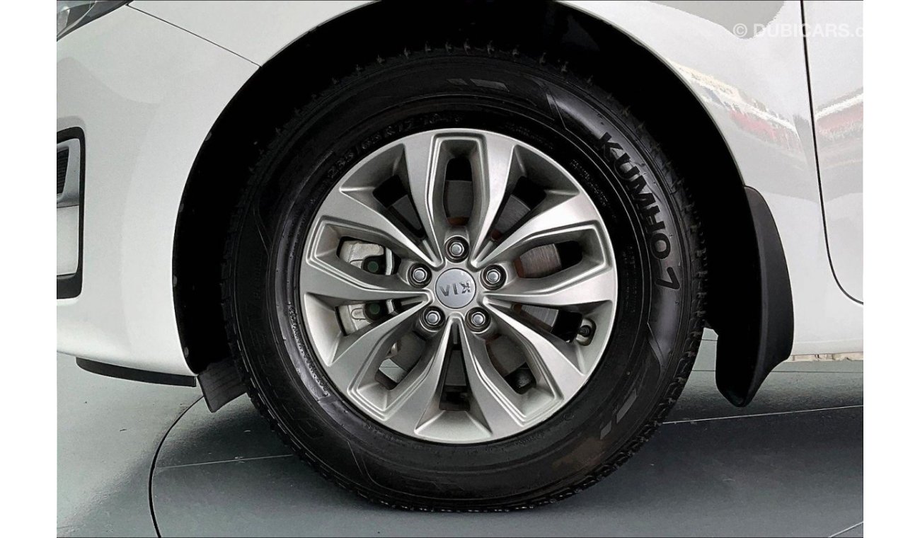 كيا كارنيفال LX