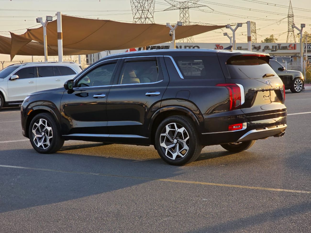 Hyundai Palisade 3.8L Calligraphy two sunroof , 360 camera and parking sensors