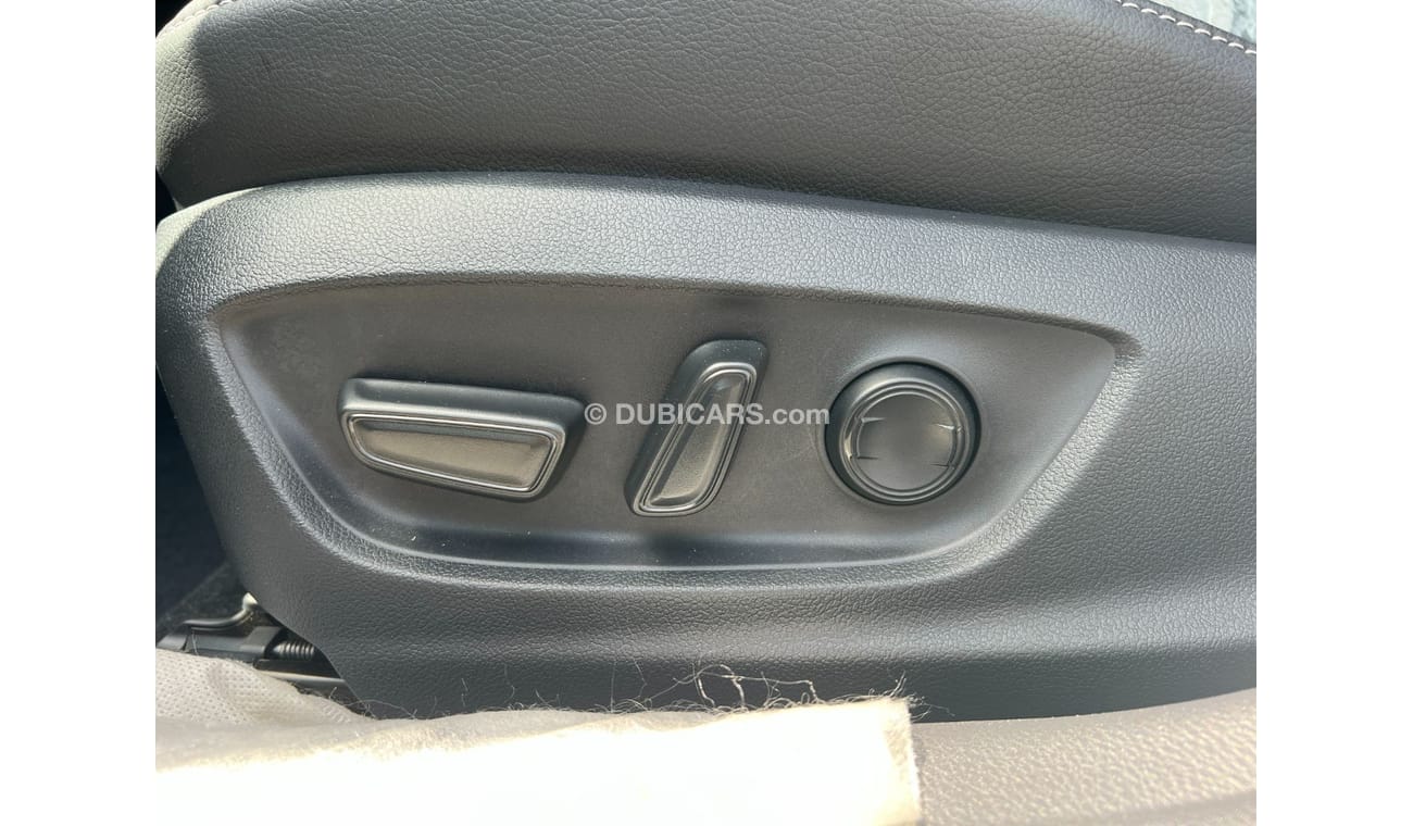 تويوتا كامري SE