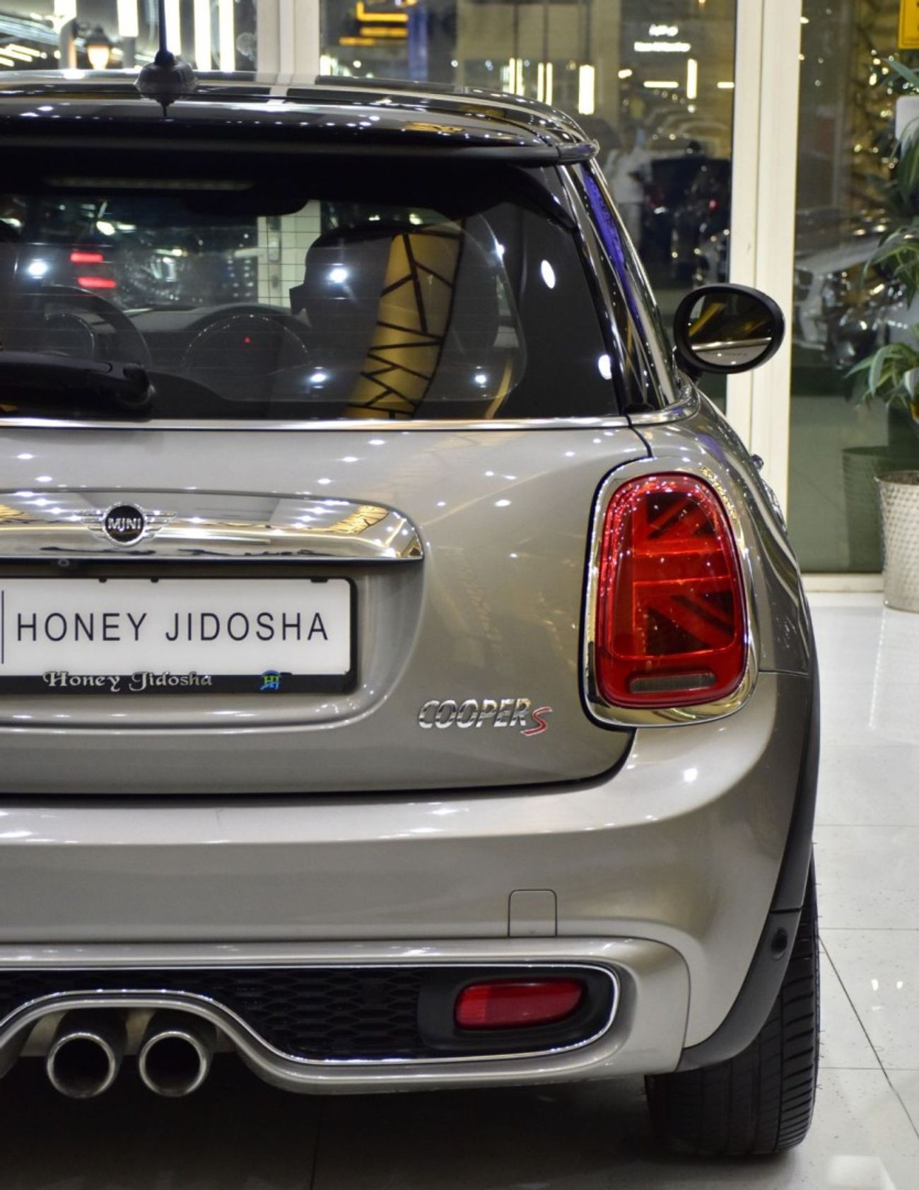 ميني كوبر إس EXCELLENT DEAL for our Mini Cooper S ( 2019 Model ) in Brown Color GCC Specs