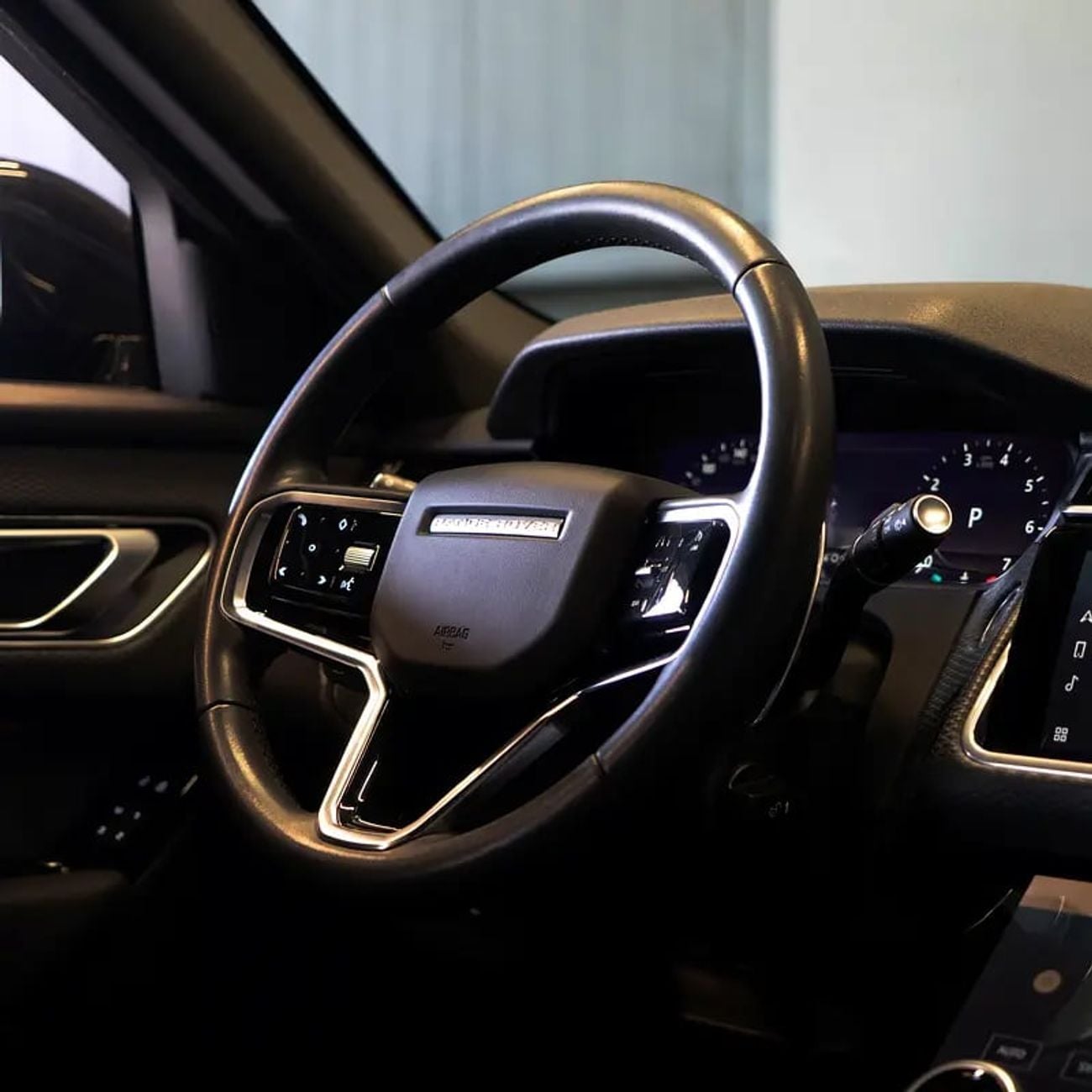 Land Rover Range Rover Velar P250 2.0L (246 HP) AED 3,353 pm • 0% Downpayment • Range Rover Velar P250 S • 1 Year Warranty