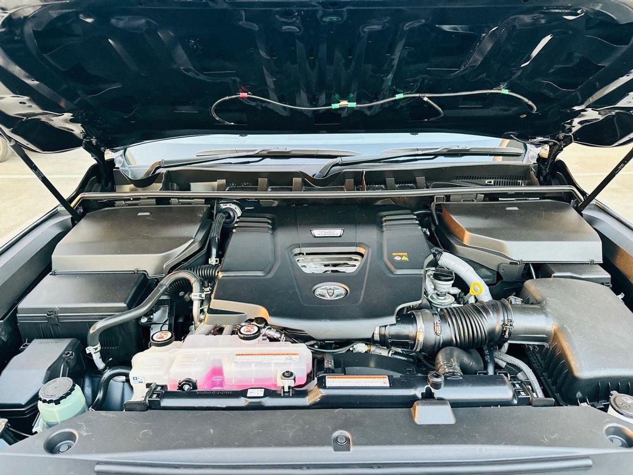 Toyota Land Cruiser GR-S 3.3L