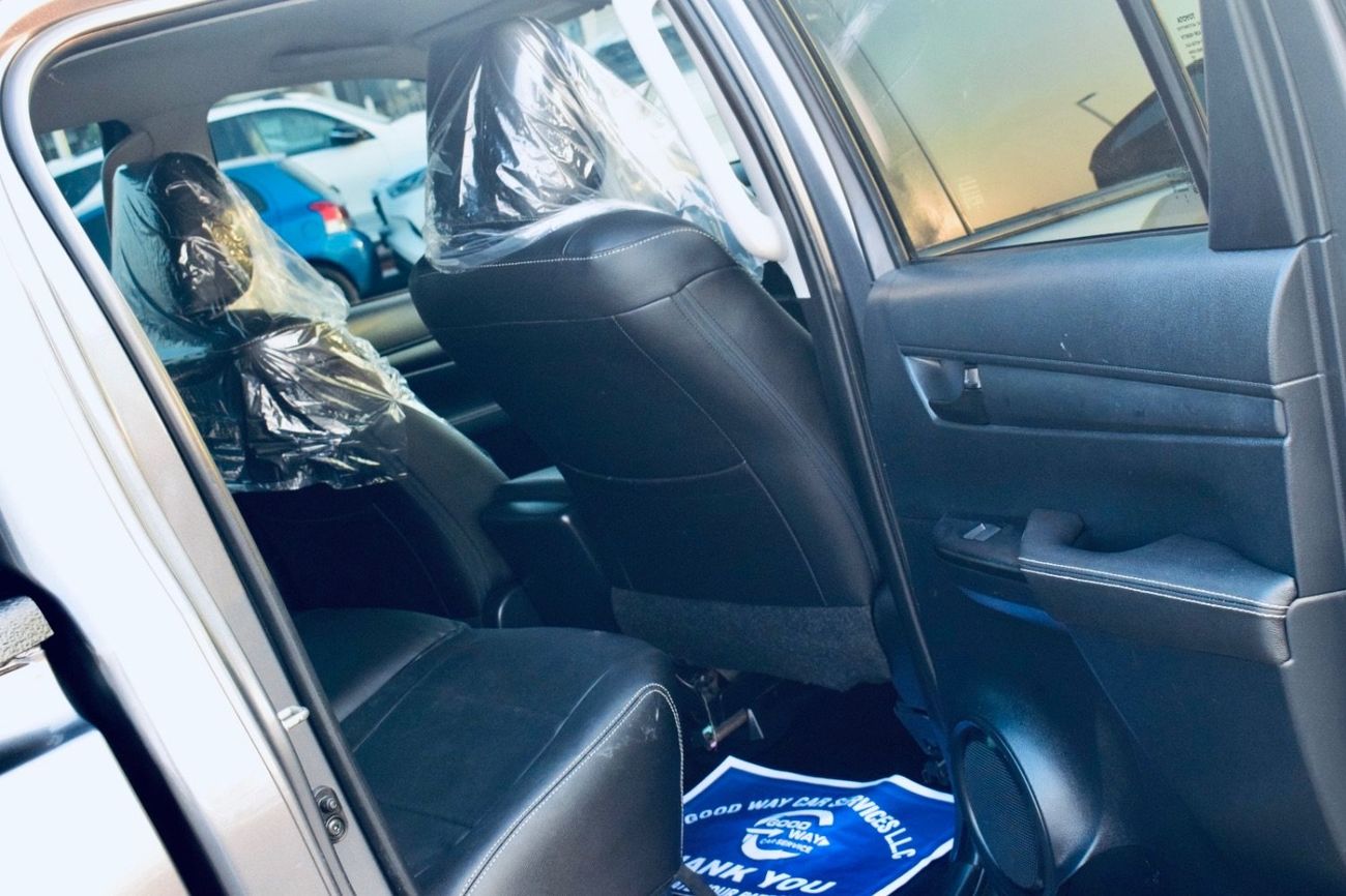 تويوتا هيلوكس Toyota Hilux Model 2020 Diesel 2.8 Grey Colour