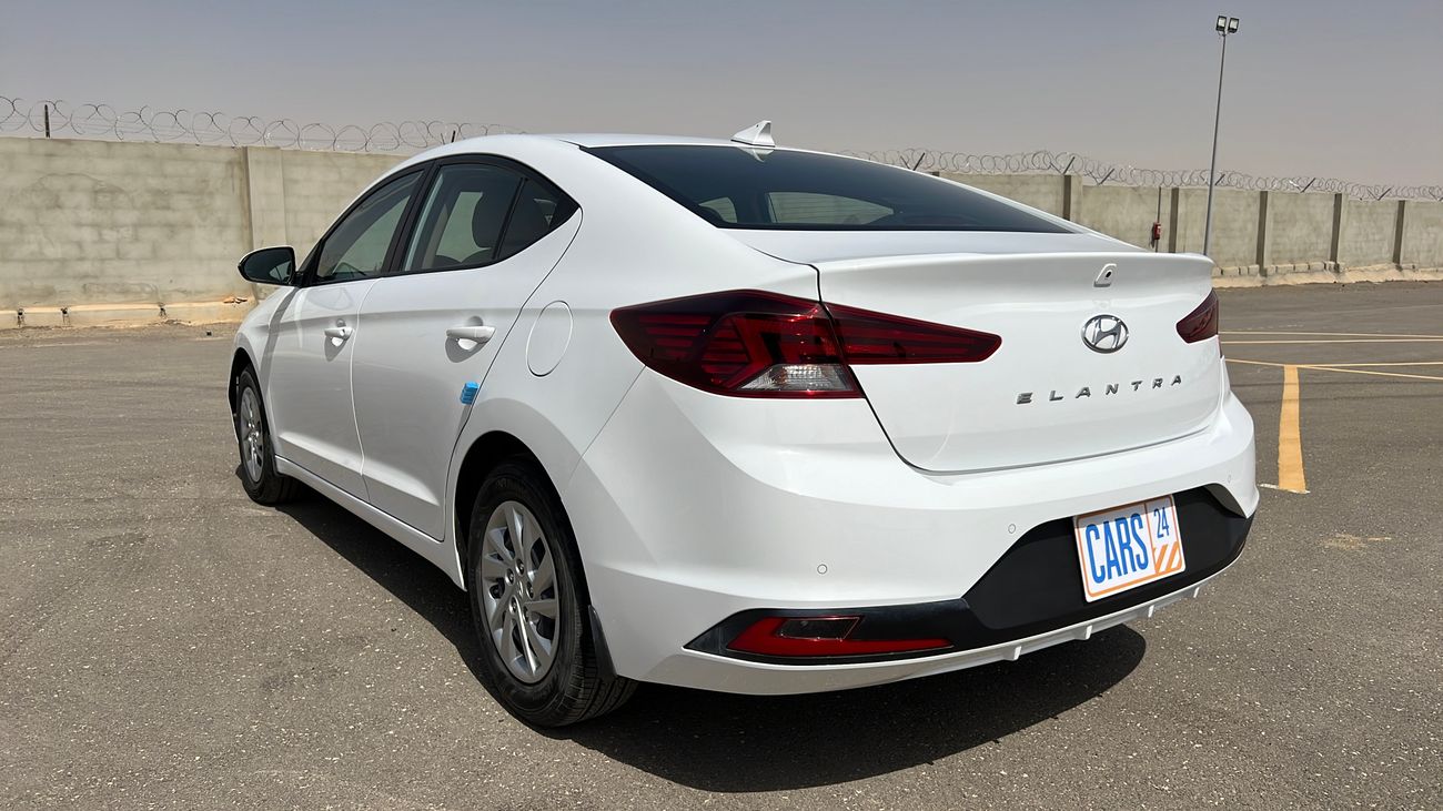 Hyundai Elantra 1600