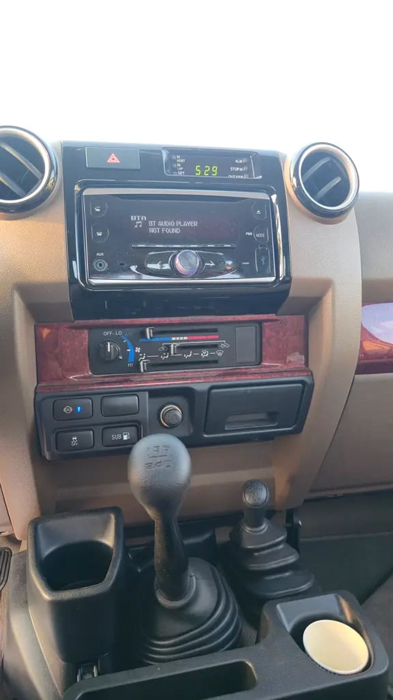 Toyota Land Cruiser 70 LC79 LX V8 4.5L DEISEL GCC Specs