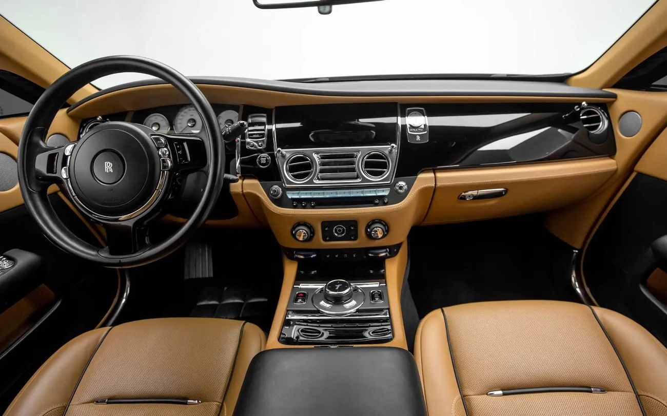 Rolls-Royce Wraith Standard - GCC Spec