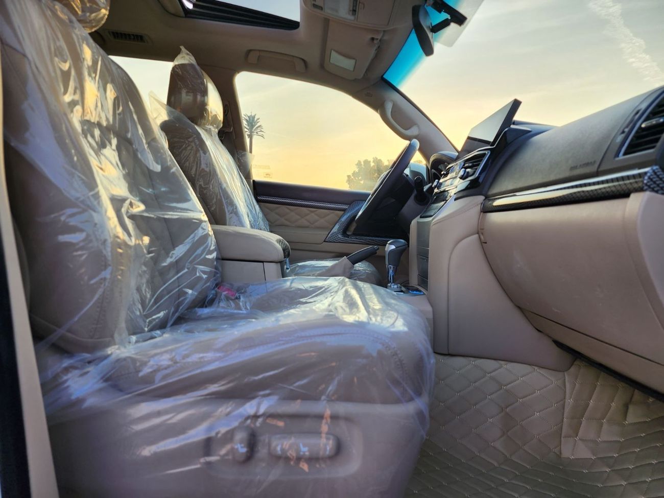 Toyota Land Cruiser VXR V8 VX.R upgrade 2022 full options