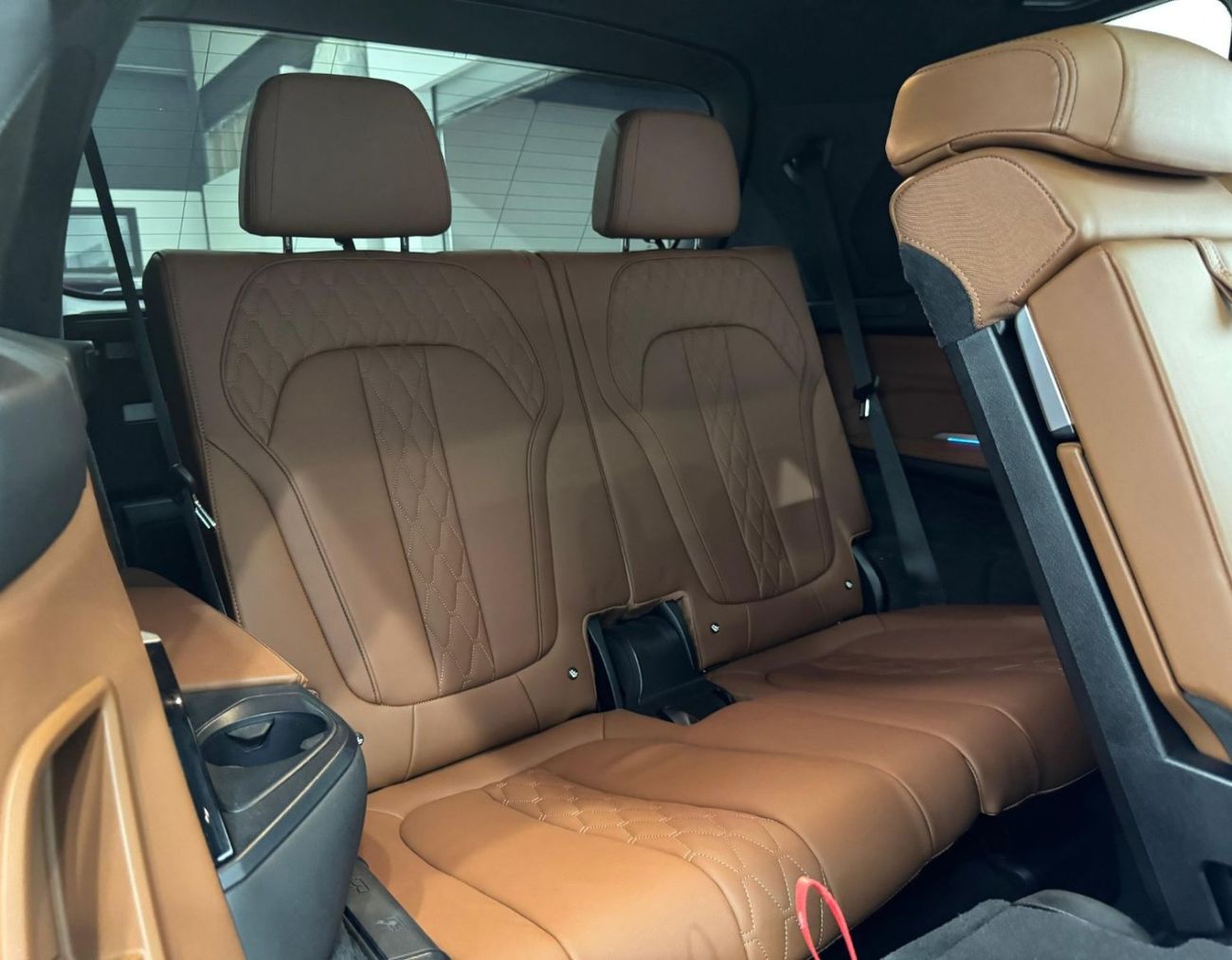 بي أم دبليو X7 40i M Sport Pure 3.0L (335 HP) 2022 BMW X7 xDrive40i M-Sport, 2027 BMW Warranty + Service Pack, Full