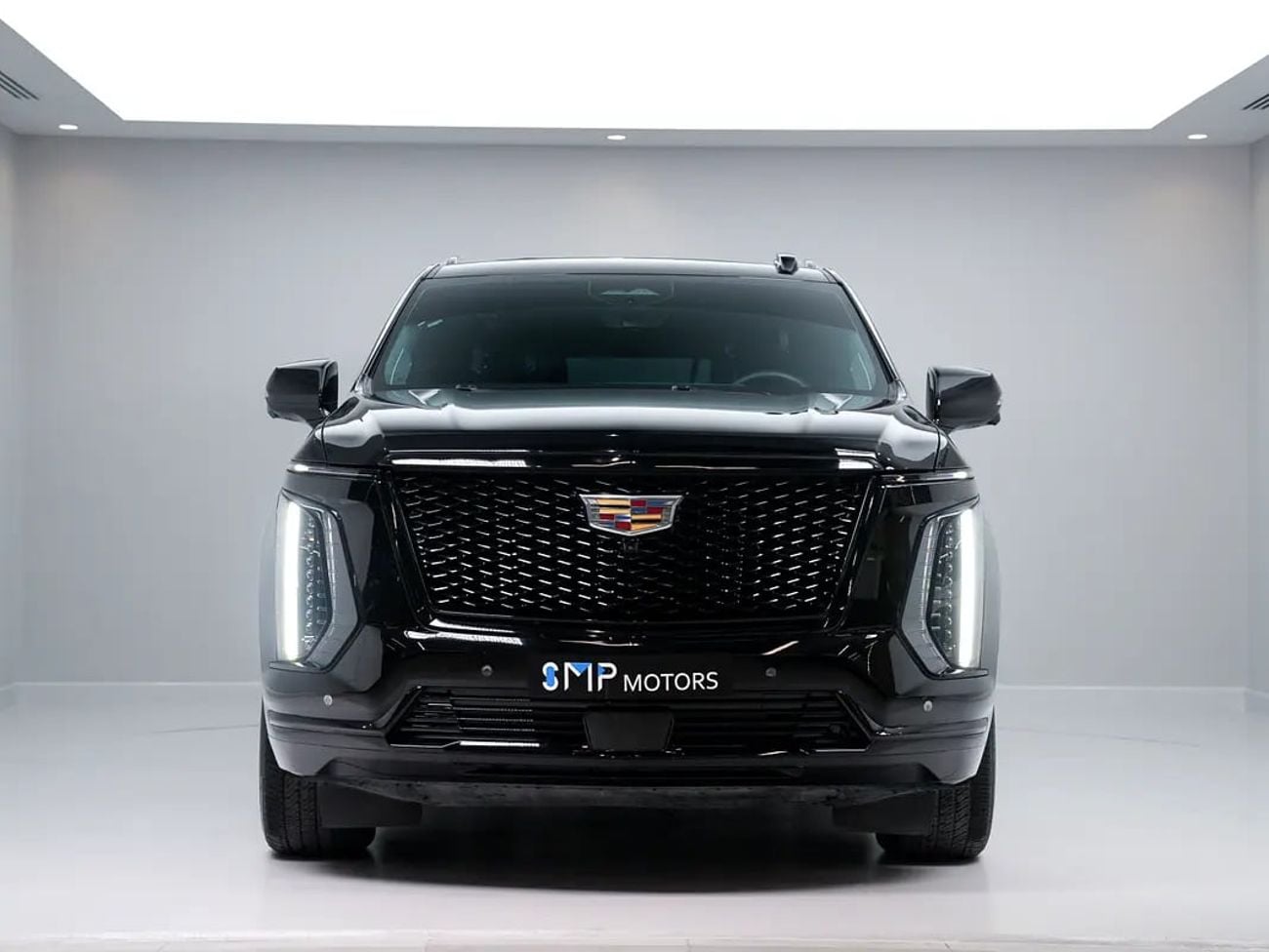 Cadillac Escalade ESV PREMIUM LUXURY PLATINUM ESV - GCC Specs - Brand New!